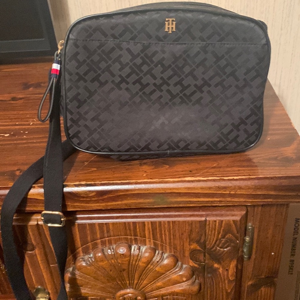 Black purse